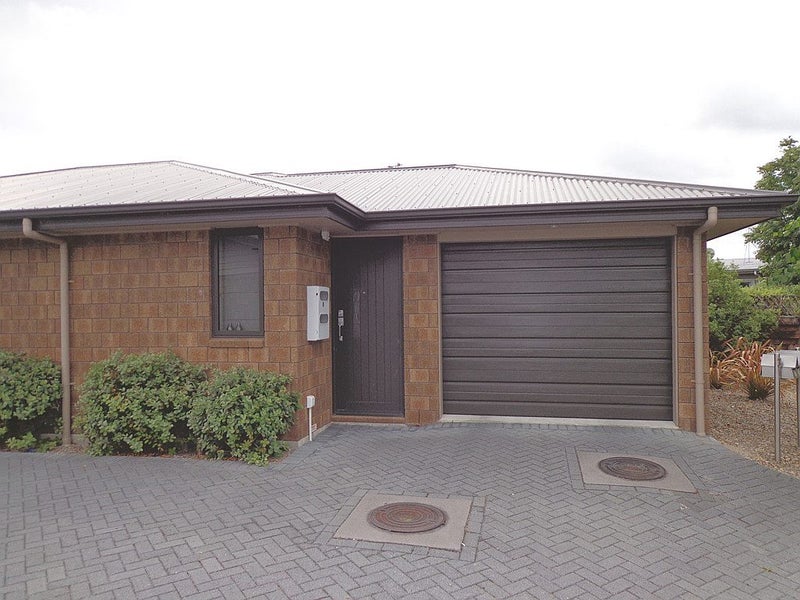 1/31 Jones Crescent, Melville, Hamilton - Carousel 1