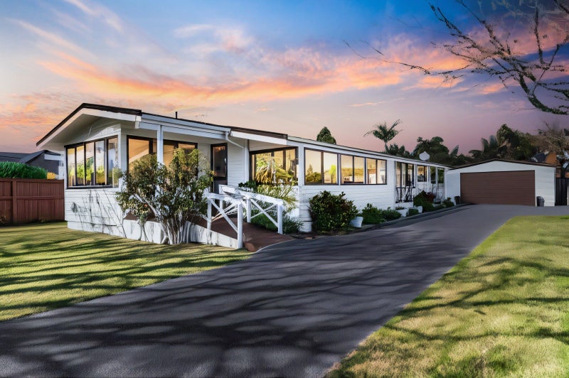 42 Chelmsford Avenue, Glendowie, Auckland - Carousel 1