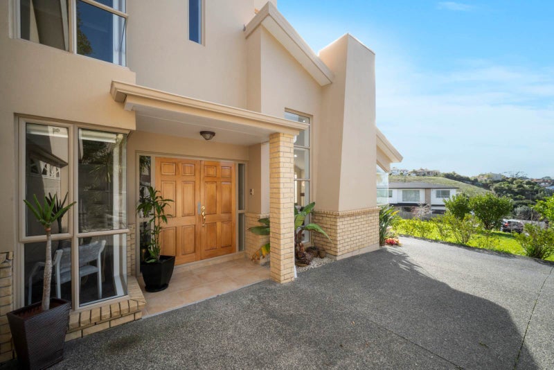 54 Gold Street, Albany Heights, Auckland - Carousel 2