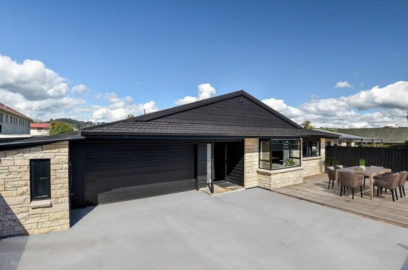 6 Robertson Street, Glenholme, Rotorua - Carousel 1