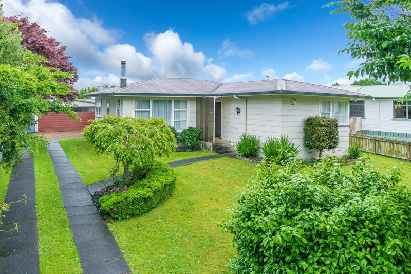 14 Lilac Street, Melville, Hamilton - Carousel 1