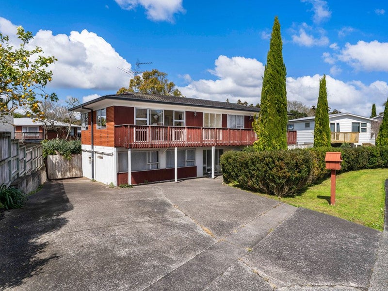 16 Wynn Place, Howick, Auckland - Carousel 2