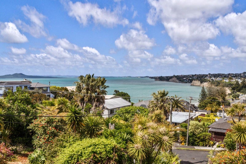 32 Orchard Road, Waiake, Auckland - Carousel 2