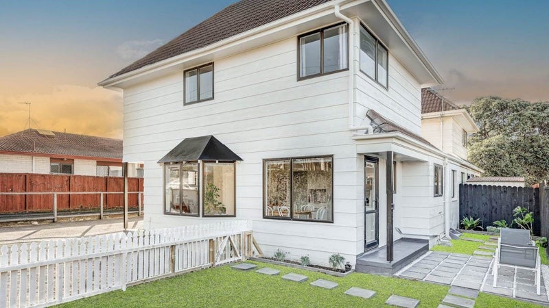 3/30 Allenby Road, Panmure, Auckland - Carousel 1