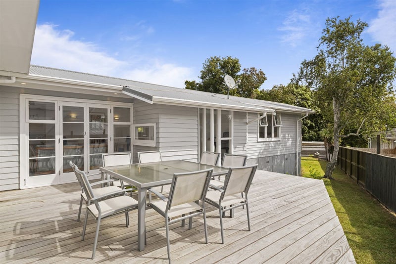 24 Trinidad Road, Sunnynook, Auckland - Carousel 17