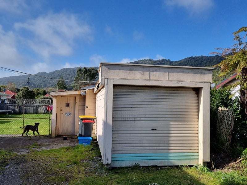 47 Nelson Quay, Cobden, Greymouth - Carousel 20