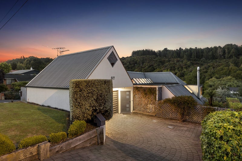 87 Martin Road, Fairfield, Dunedin - Carousel 2