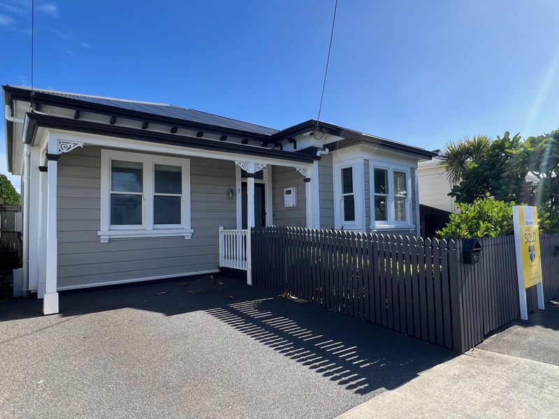 7 Queen Street, Petone, Lower Hutt - Carousel 2