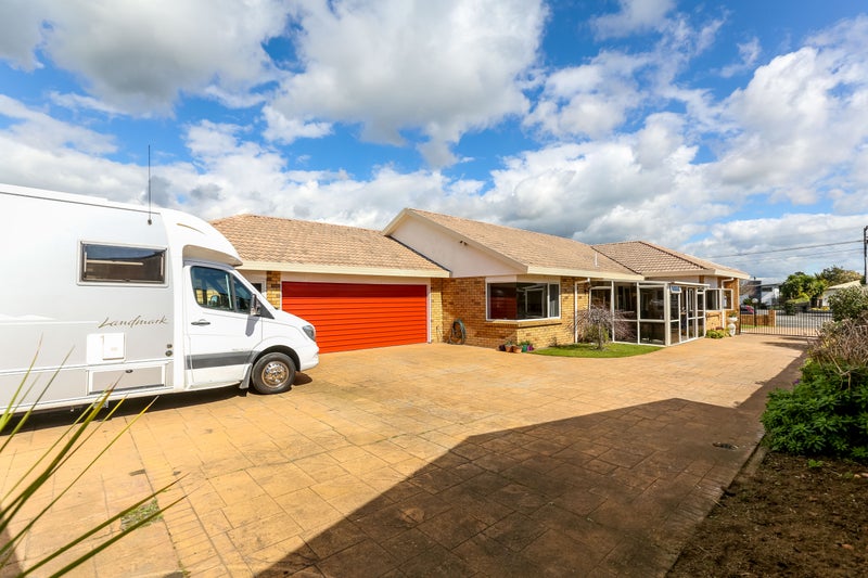 275 Mangorei Road, Merrilands, New Plymouth - Carousel 2