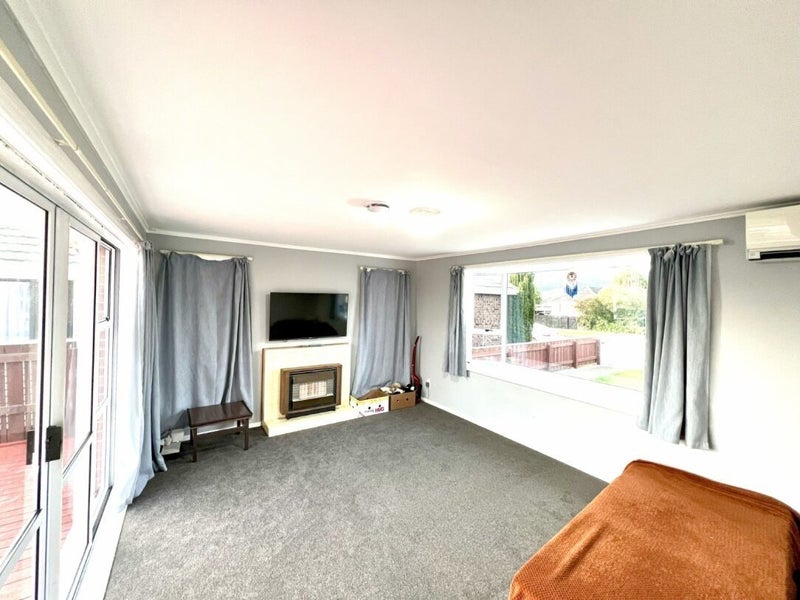 5 Milton Street, Trentham, Upper Hutt - Carousel 2