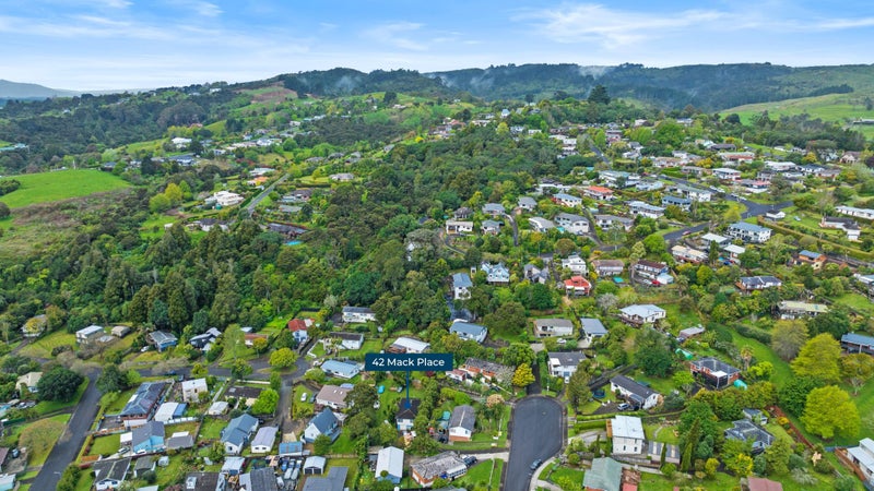 42 Mack Place, Red Hill, Papakura - Carousel 2