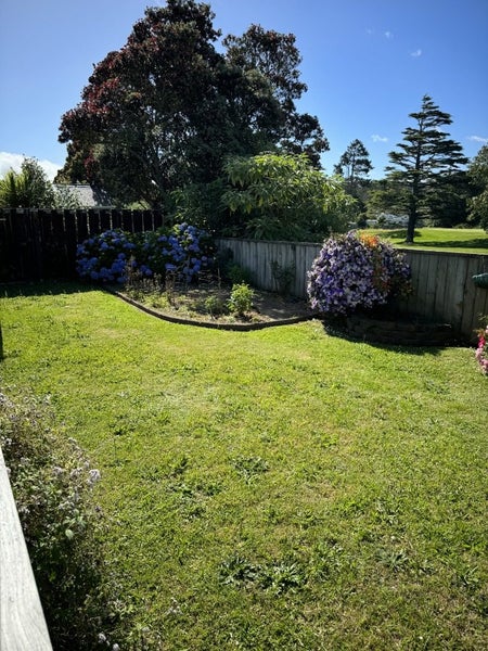2/751 Swanson Road, Swanson, Auckland - Carousel 13