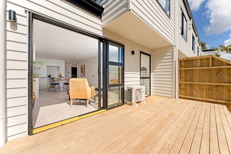 18A Larissa Avenue, Henderson, Auckland - Carousel 12