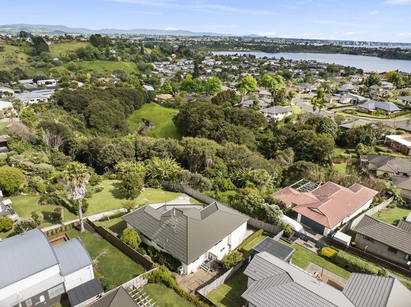 3 Maddison Place, Welcome Bay, Tauranga - Carousel 2