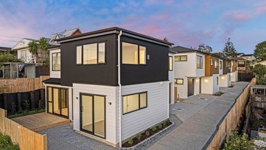 110A Whitney Street, New Windsor, Auckland - Carousel 1
