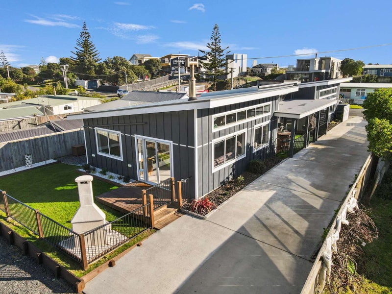 60 Rua Avenue, Waitārere Beach, Levin - Carousel 1