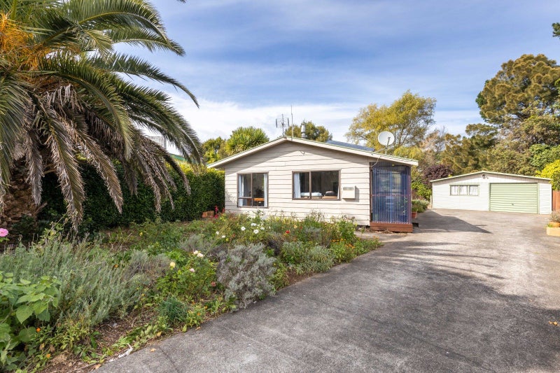 17 Kipling Drive, Whalers Gate, New Plymouth - Carousel 1