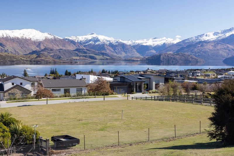 62 Forest Heights, Wānaka - Carousel 1