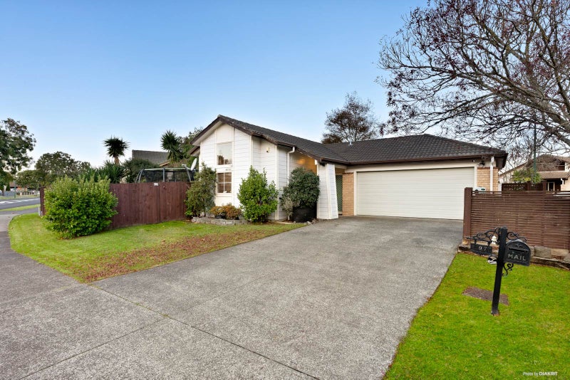 97 Riverton Drive, Randwick Park, Auckland - Carousel 1