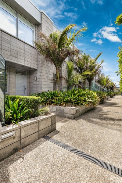 13 Bickerton Way, Flat Bush, Auckland - Carousel 11