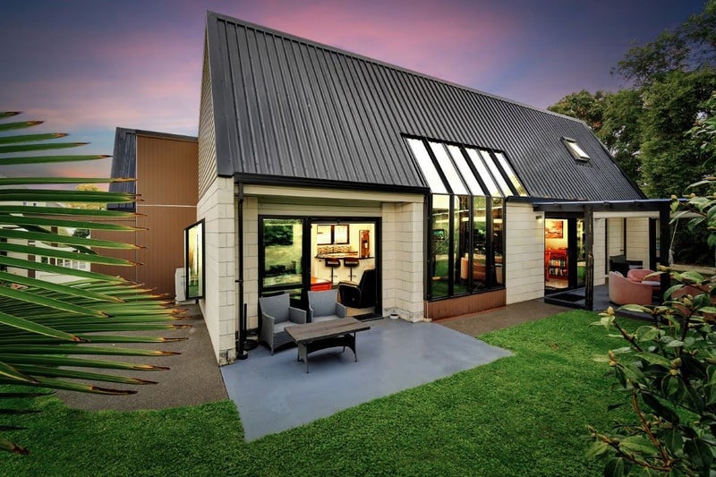 5 Waddell Lane, Avondale, Christchurch - Carousel 2