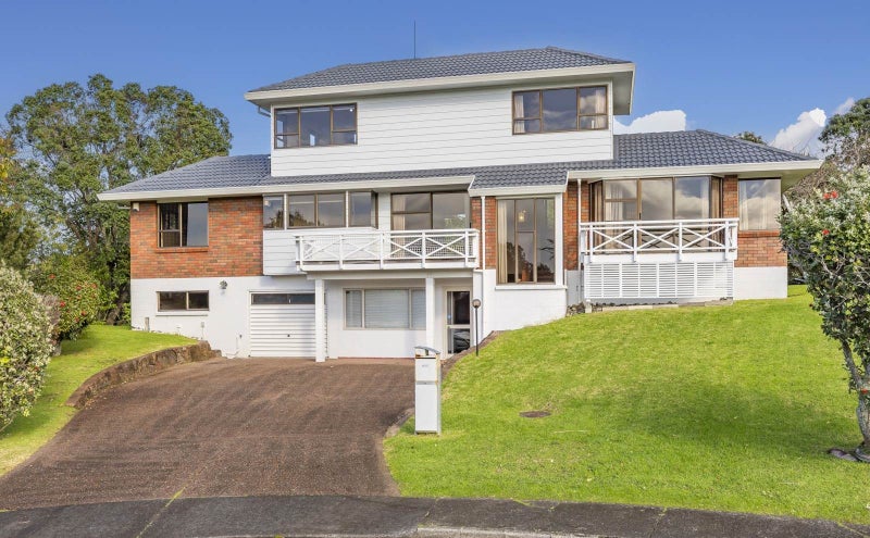 19 Tarahanga Street, Northcote, Auckland - Carousel 2