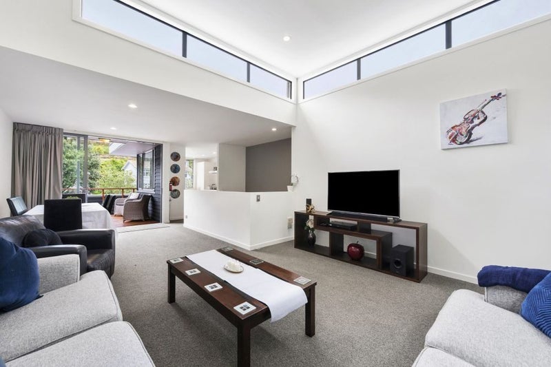 37C Ngaio Road, Kelburn, Wellington - Carousel 2