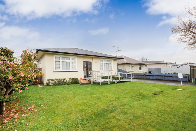62 Guy Avenue, Takaro, Palmerston North - Carousel 1