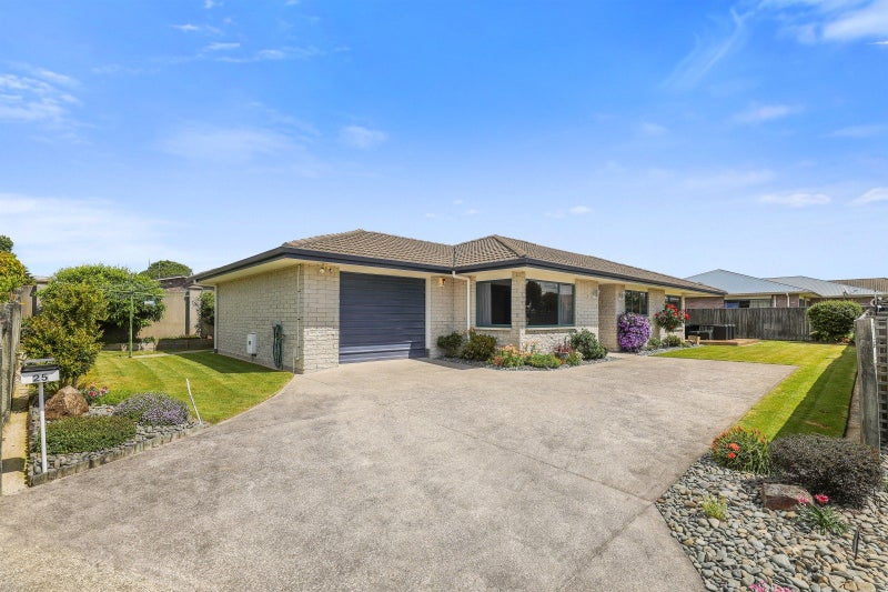 25 Elmbridge Place, Owhata, Rotorua - Carousel 1