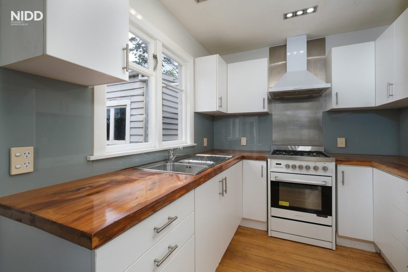 9 Cole Street, Caversham, Dunedin - Carousel 2