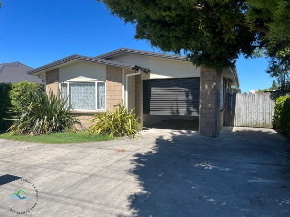 14A Gladstone Road, Matamata, Matamata - Carousel 1