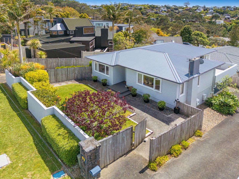 67 Sunrise Avenue, Murrays Bay, Auckland - Carousel 2