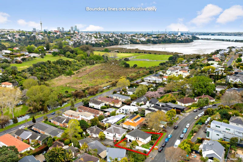 64 Spencer Street, Remuera, Auckland - Carousel 1