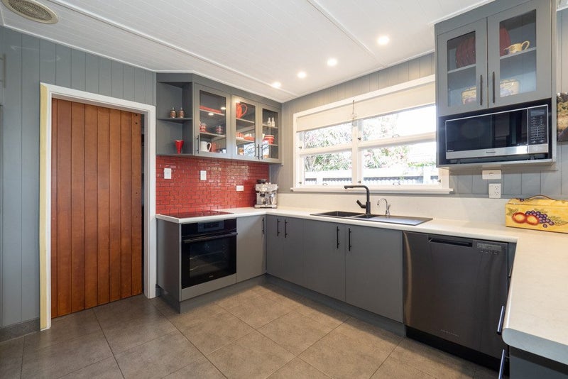 495 West Street, Allenton, Ashburton - Carousel 2