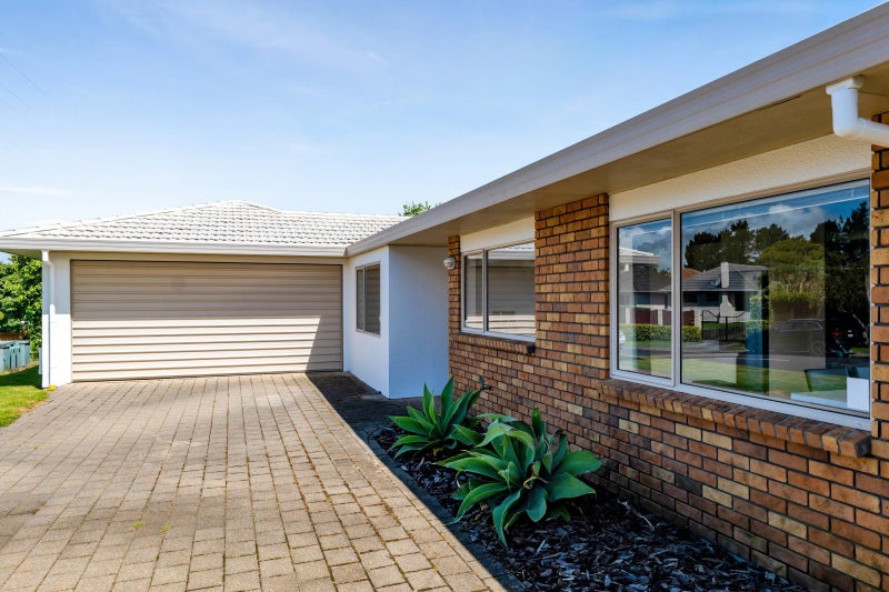 301 Huatoki Street, Upper Vogeltown, New Plymouth - Carousel 18