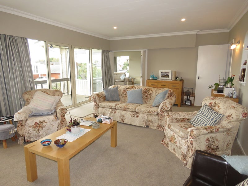 13 Kauri Terrace, Hargest, Invercargill - Carousel 2