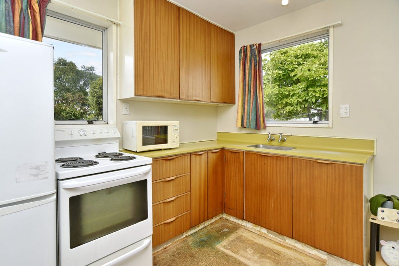 1/52 Royal Park Drive, Parklands, Christchurch - Carousel 2