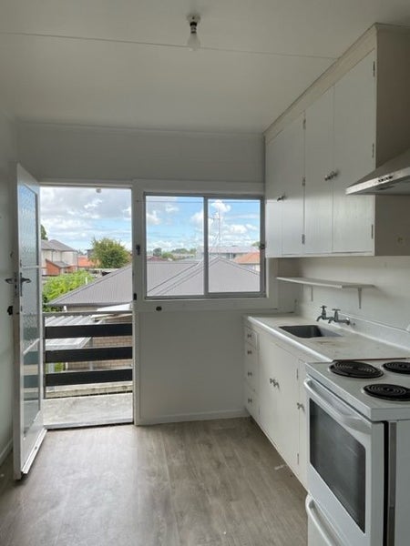 3/73 York Street, Hamilton East, Hamilton - Carousel 1