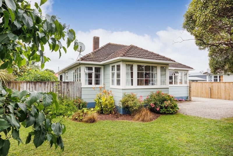 920 Tremaine Avenue, Roslyn, Palmerston North - Carousel 1