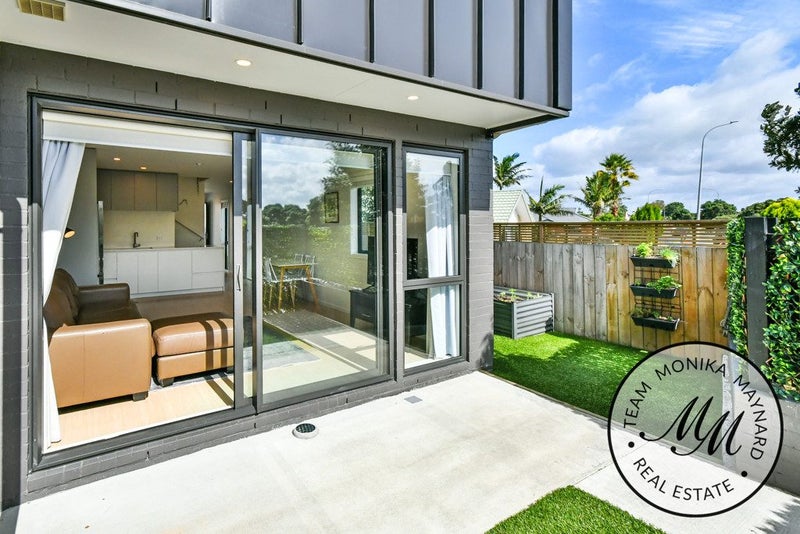 644B Massey Road, Mangere, Auckland - Carousel 1