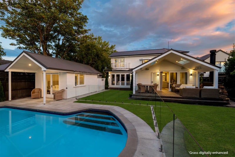 11 Knowles Street, St Albans, Christchurch - Carousel 1