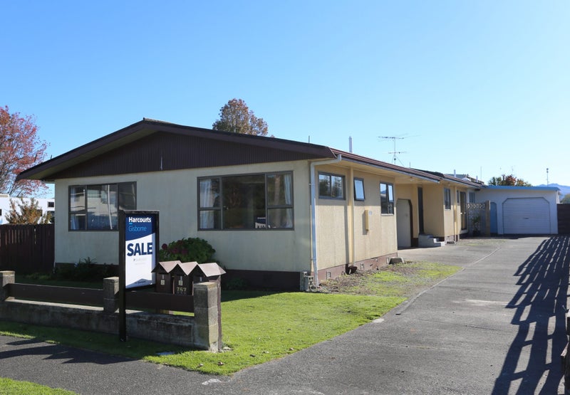 1/757 Gladstone Road, Te Hapara, Gisborne - Carousel 1