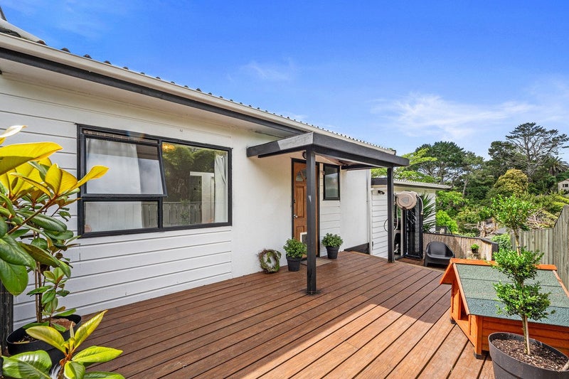 2/53 Topliss Drive, Northcross, Auckland - Carousel 1