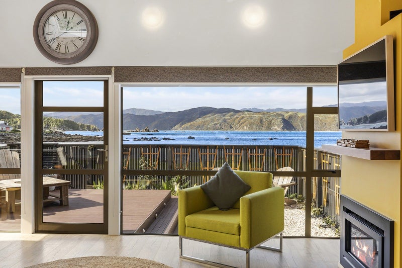 118 Breaker Bay Road, Breaker Bay, Wellington - Carousel 1