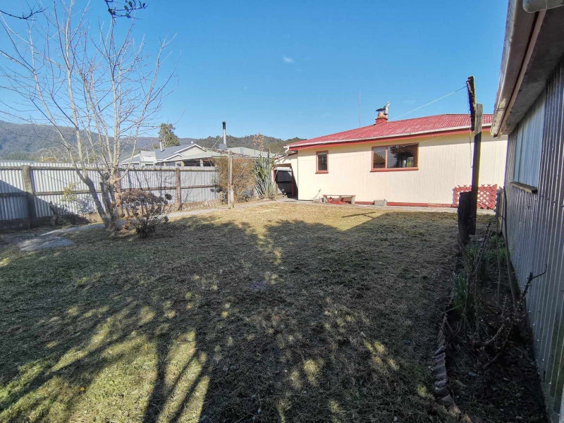 50 Moorhouse Street, Ross - Carousel 19