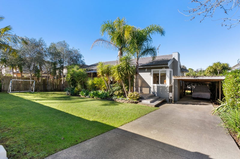 130 Wellington Street, Howick, Auckland - Carousel 1