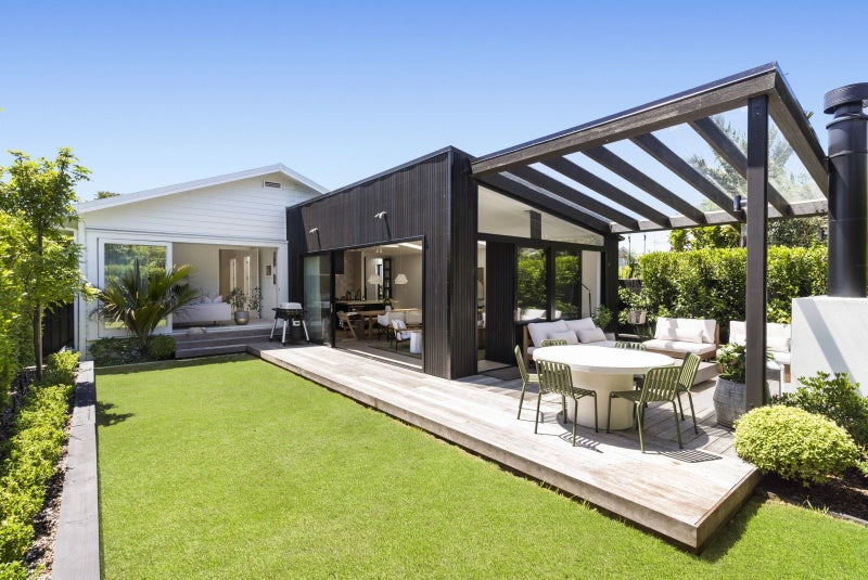 11 Chester Avenue, Westmere, Auckland - Carousel 2