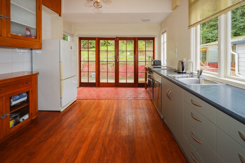 82 Eden Street, Oamaru - Carousel 2