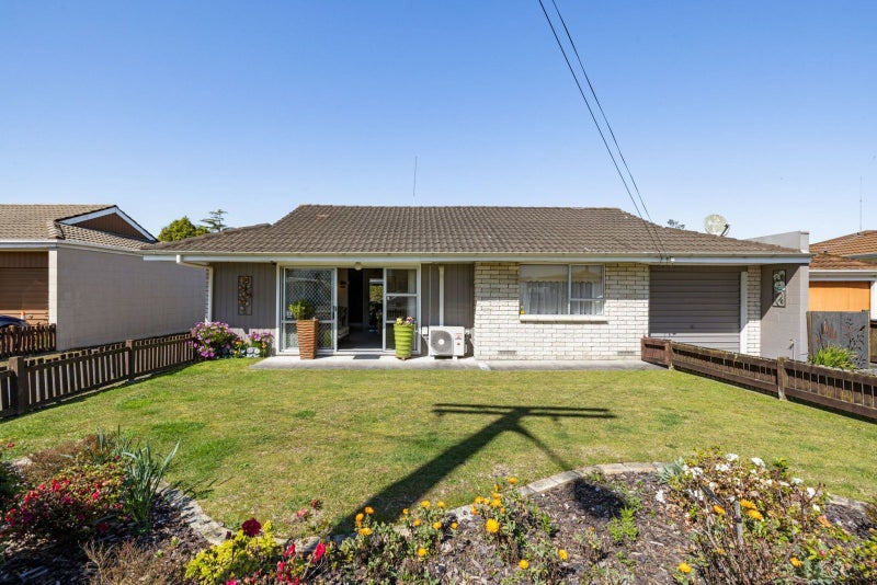 30 Normandy Avenue, Melville, Hamilton - Carousel 1