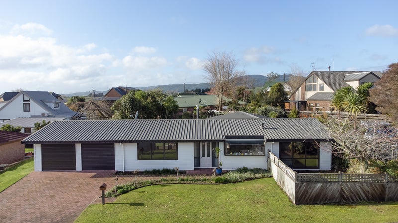 14 Mark Place, Lynmore, Rotorua - Carousel 1